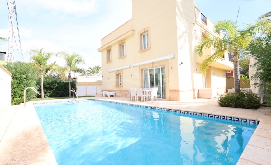 Venta - Chalet - Cabo Roig