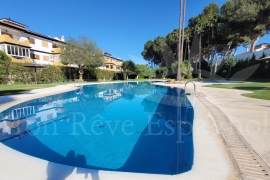 Venta - Chalet semi-adosado - Pilar de la Horadada - Mil Palmeras