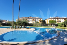 Venta - Chalet semi-adosado - Pilar de la Horadada - Mil Palmeras