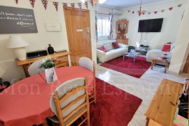 Venta - Chalet semi-adosado - Pilar de la Horadada - Mil Palmeras