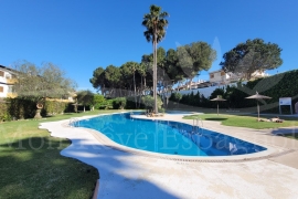 Venta - Chalet semi-adosado - Pilar de la Horadada - Mil Palmeras