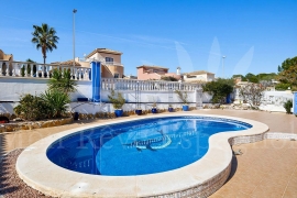 Venta - Chalet - Pinar de Campoverde
