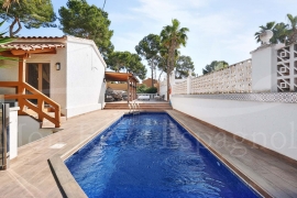 Sale - Villa - Pinar de Campoverde
