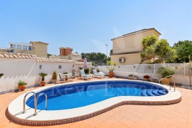 Sale - Villa - Pinar de Campoverde
