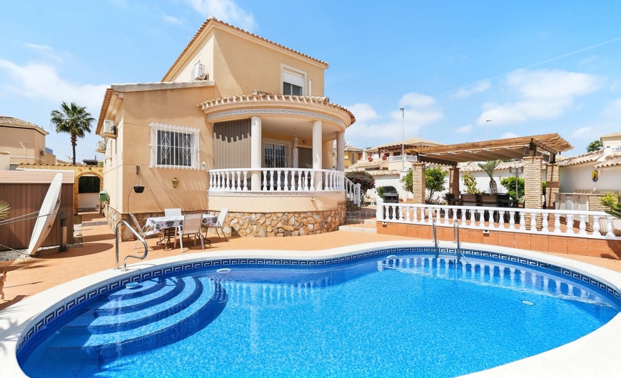 Sale - Villa - Pinar de Campoverde