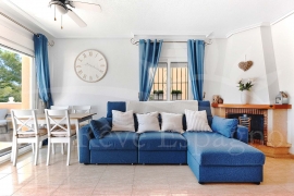 Sale - Semi-detached Villa - Pinar de Campoverde