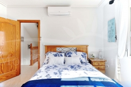 Sale - Semi-detached Villa - Pinar de Campoverde