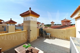 Sale - Semi-detached Villa - Pinar de Campoverde