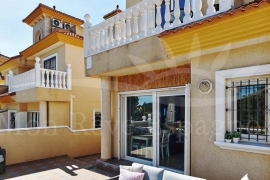 Sale - Semi-detached Villa - Pinar de Campoverde
