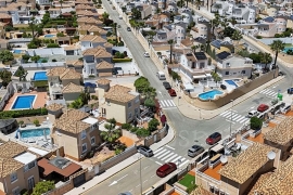 Venta - Chalet semi-adosado - Pinar de Campoverde