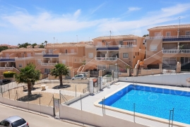 Venta - Chalet semi-adosado - Pinar de Campoverde