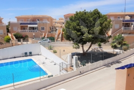 Venta - Chalet semi-adosado - Pinar de Campoverde