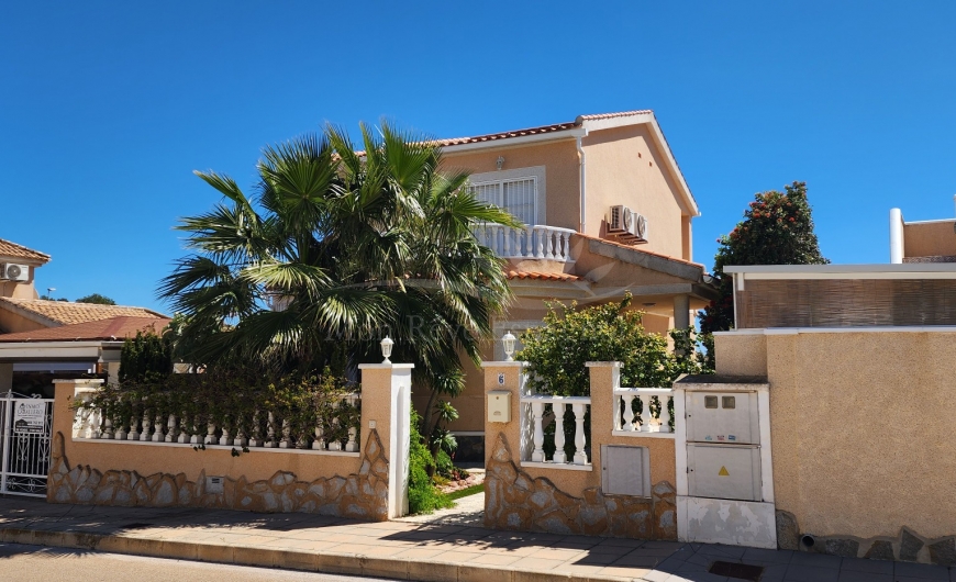 Sale - Villa - Pinar de Campoverde