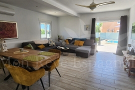 Sale - Villa - Pinar de Campoverde