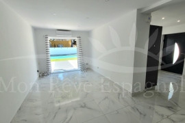 Sale - Villa - Pinar de Campoverde