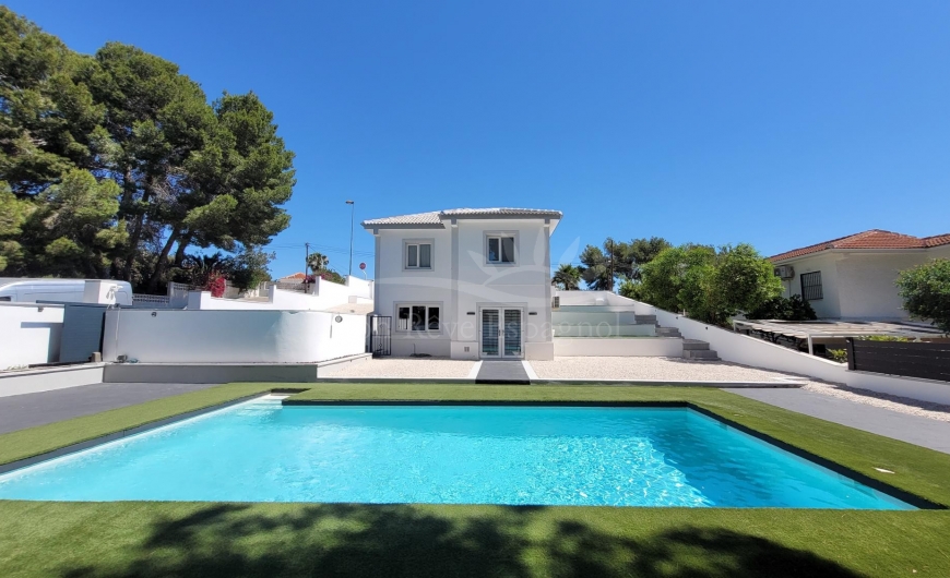 Sale - Villa - Pinar de Campoverde