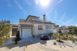 Sale - Villa - Pinar de Campoverde