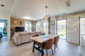 Sale - Semi-detached Villa - Orihuela - Vistabella Golf