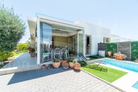 Sale - Semi-detached Villa - Orihuela - Vistabella Golf