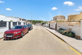 Sale - Villa - Pinar de Campoverde