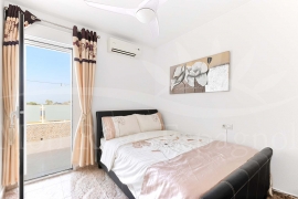 Venta - Chalet semi-adosado - Pinar de Campoverde
