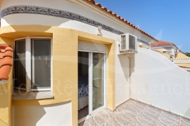 Venta - Chalet semi-adosado - Pinar de Campoverde