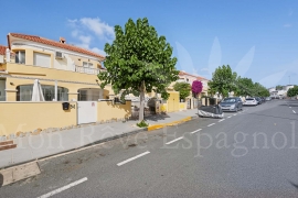 Venta - Chalet semi-adosado - Pinar de Campoverde