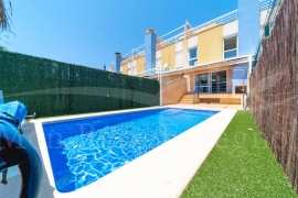 Sale - Town house on 2 levels  - Orihuela costa - Agua Marina