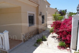 Sale - Villa - Pinar de Campoverde