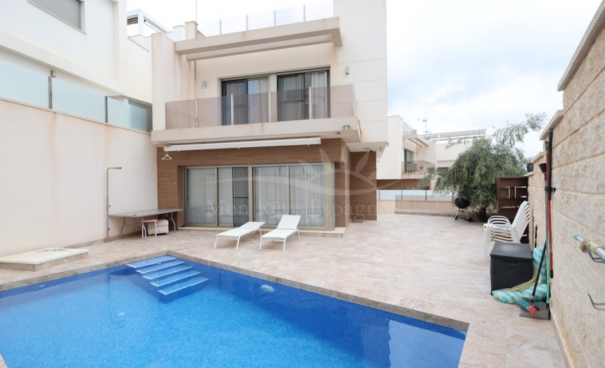 Sale - Villa - Orihuela costa - LOS ALMENDROS