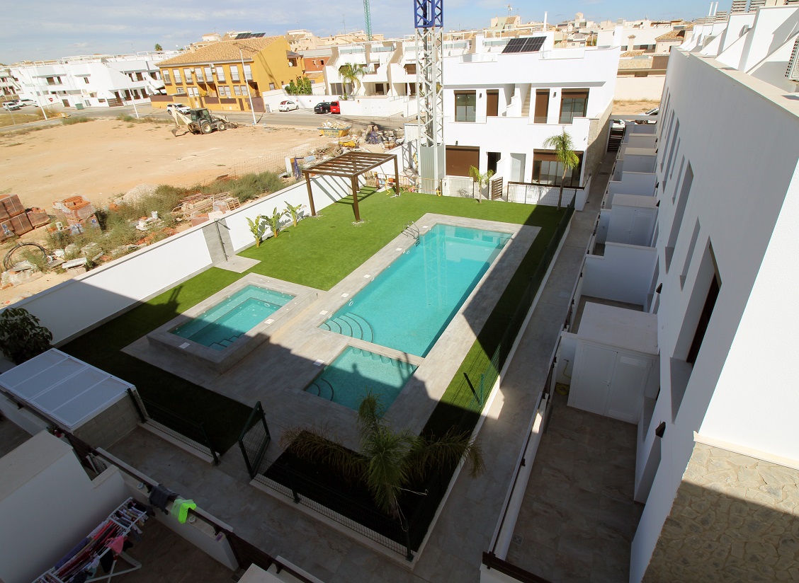 Bungalow · Obra nueva - Pilar de la Horadada · Alicante · España