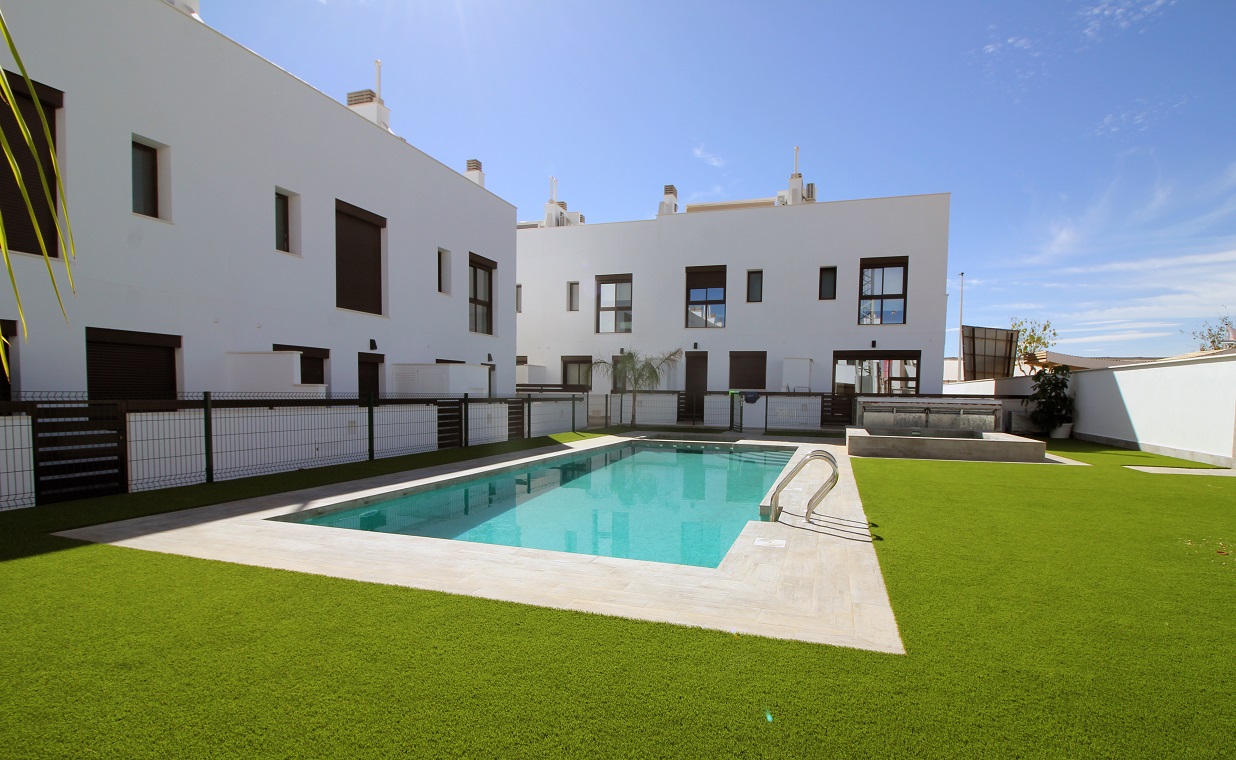 Bungalow · Obra nueva - Pilar de la Horadada · Alicante · España
