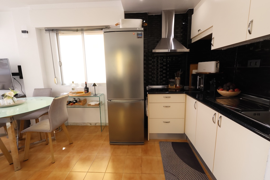 Apartamento · Reventa - Torrevieja · Eliseos Playa · Alicante · España