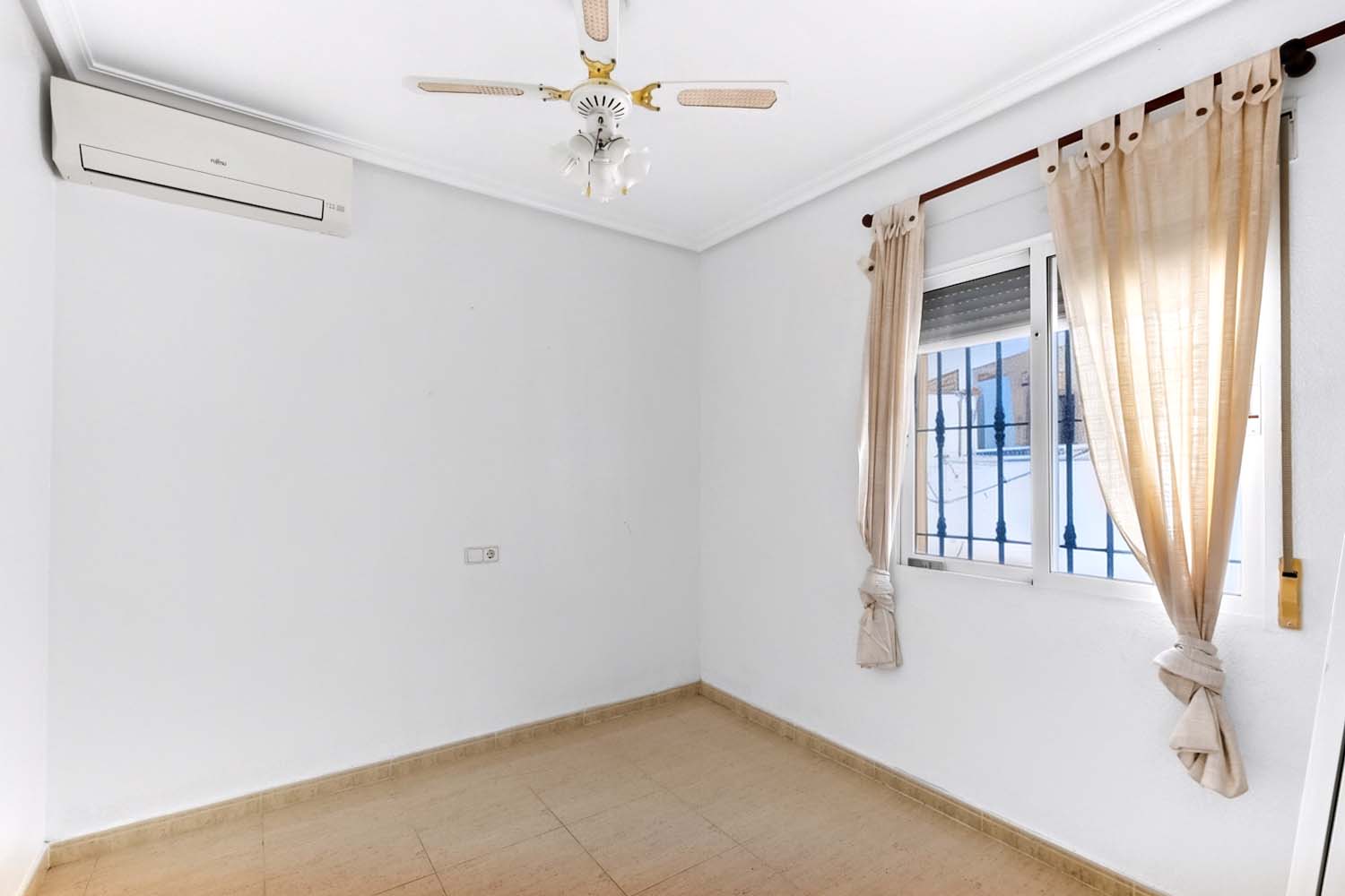 Casa · Reventa - Pilar de la Horadada · Pinar de Campoverde · Alicante · España