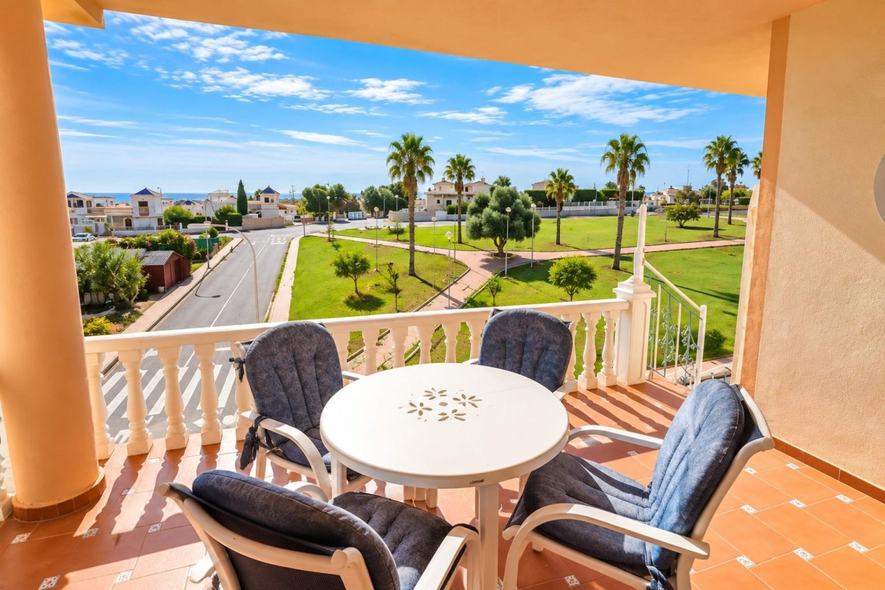 Apartamento · Reventa - Torrevieja · Los Altos · Alicante · España